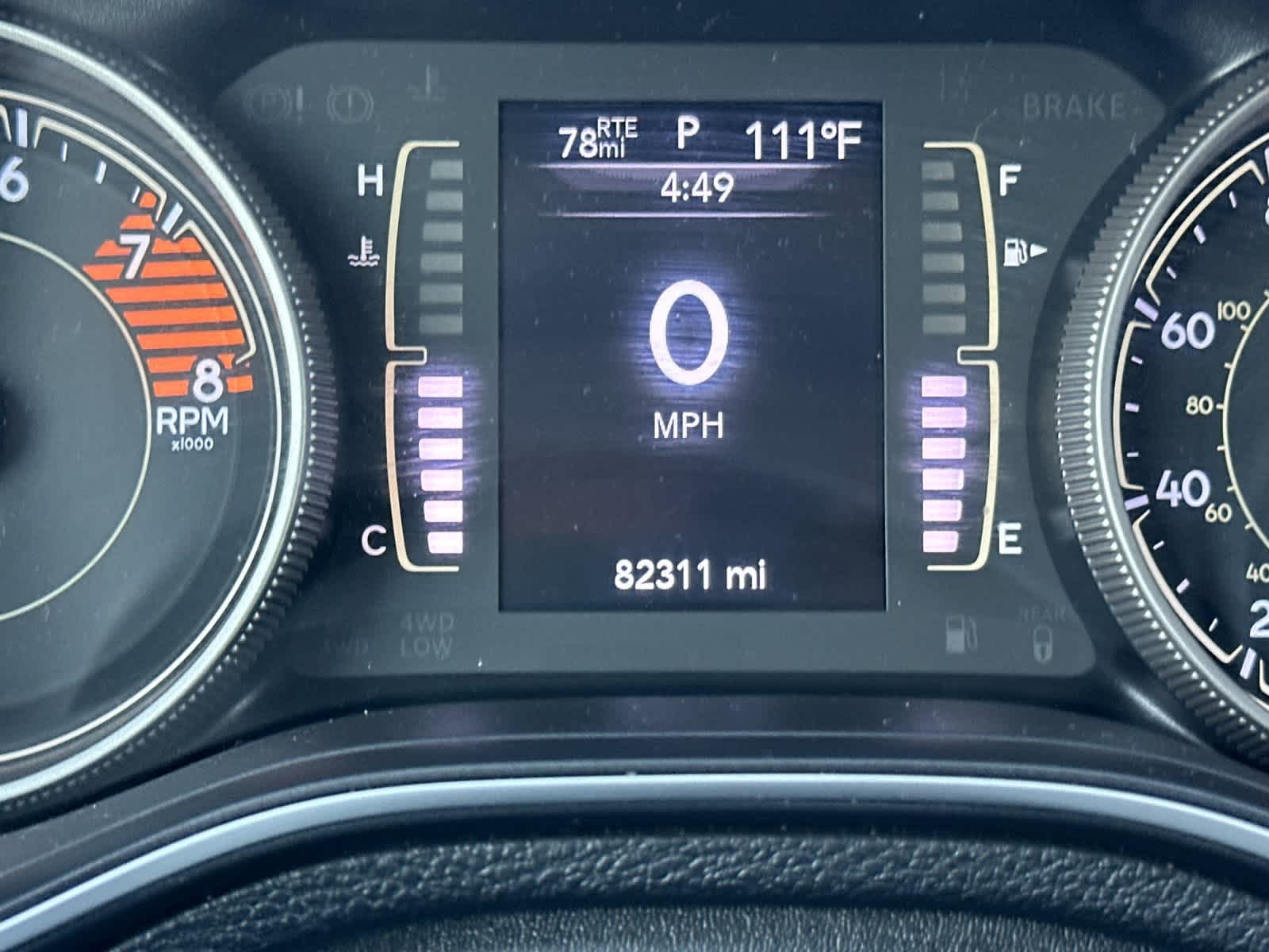 Thumbnail: 2019 Jeep Cherokee - 24