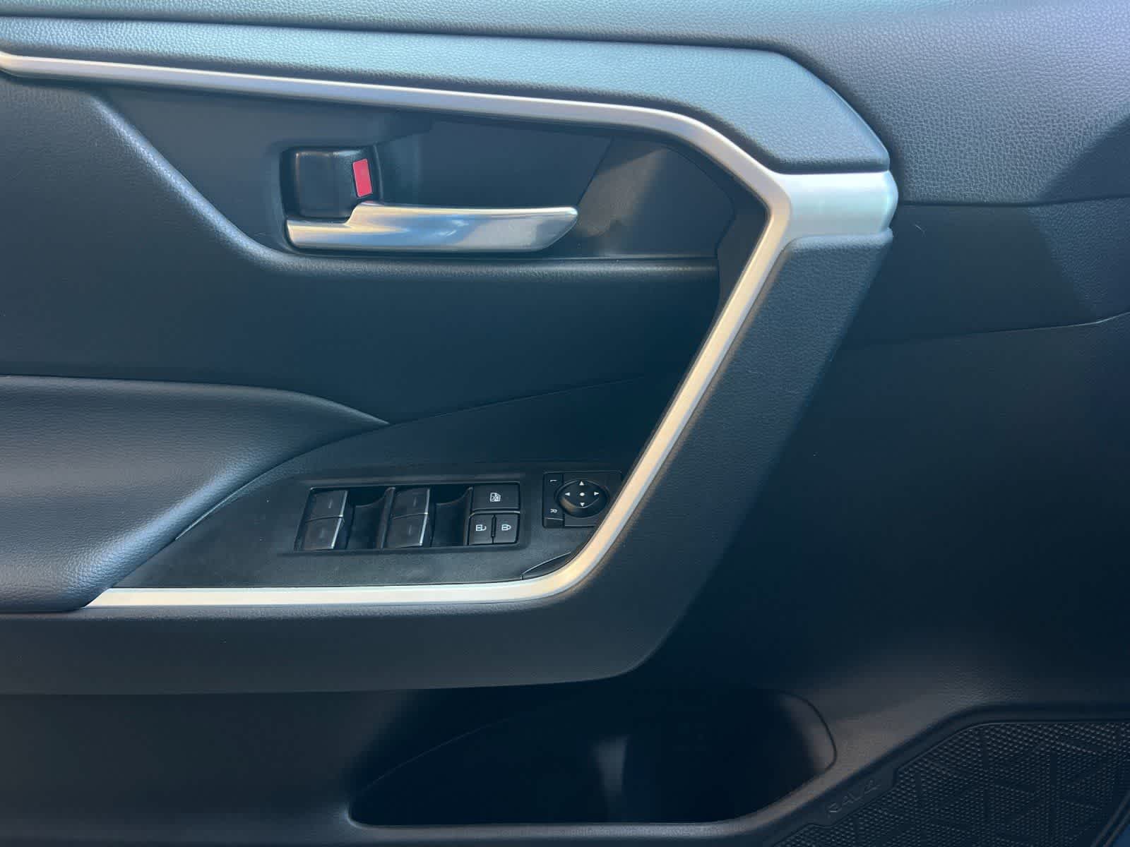 Thumbnail: 2024 Toyota RAV4 - 12