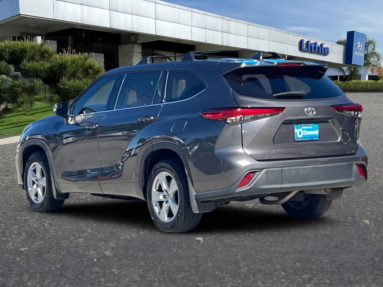 Thumbnail: 2021 Toyota Highlander - 7