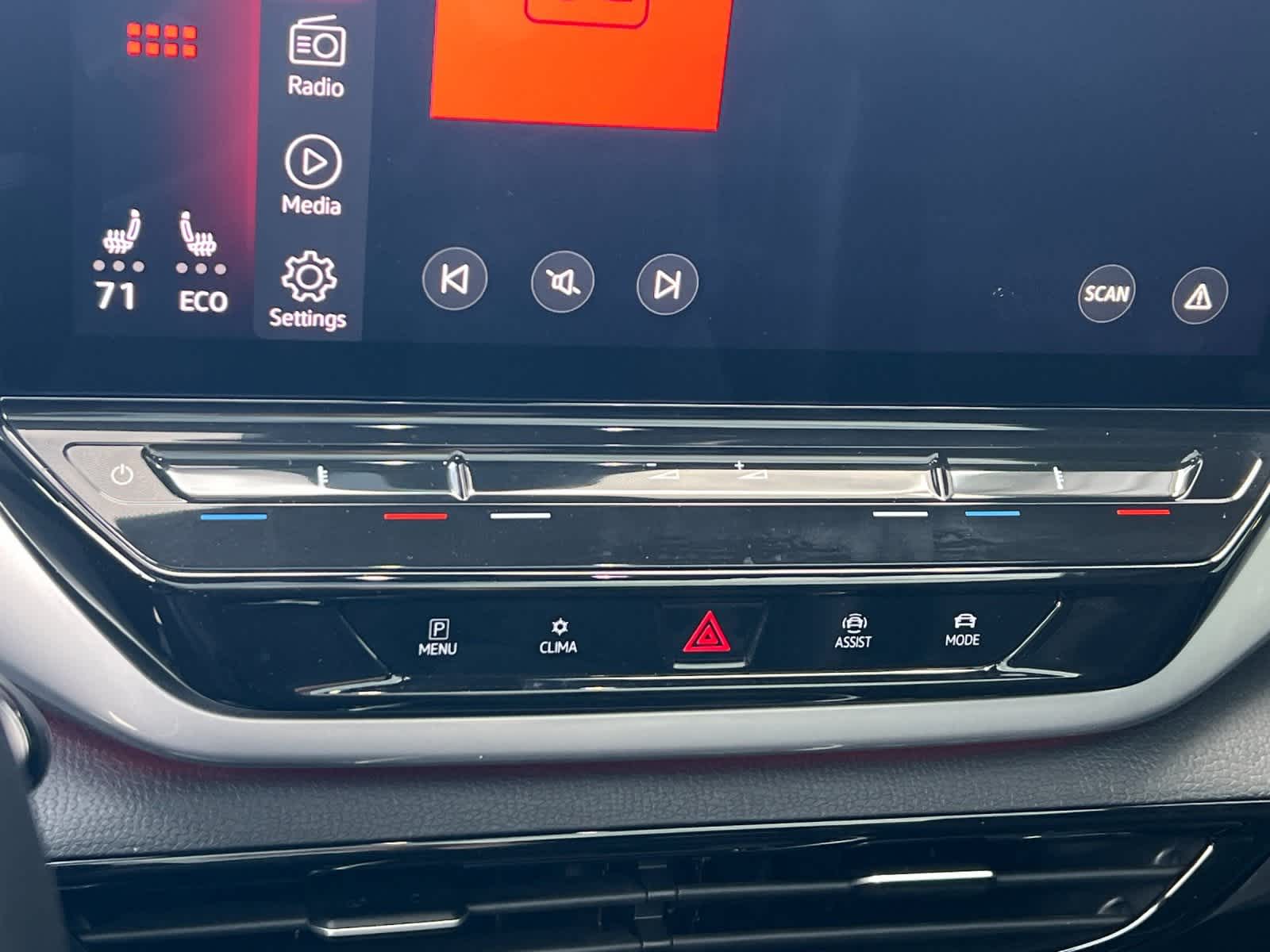 Thumbnail: 2023 Volkswagen ID.4 - 22