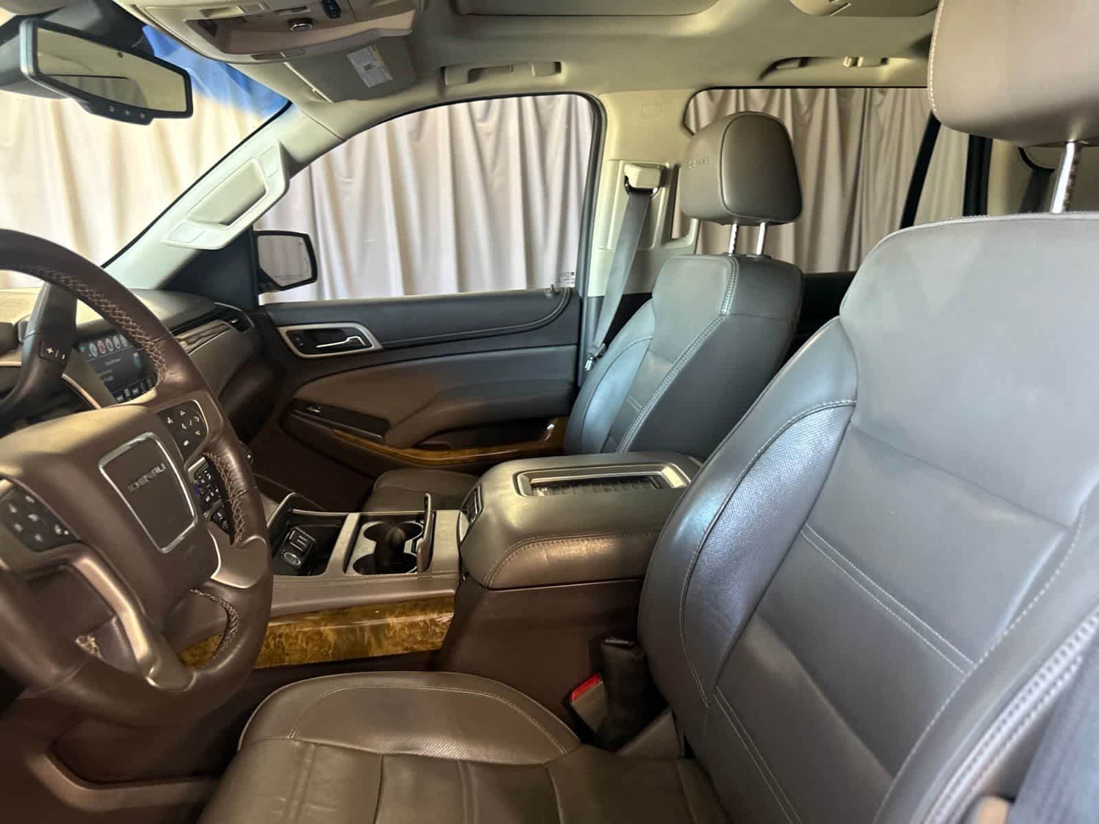 Thumbnail: 2017 GMC Yukon - 20