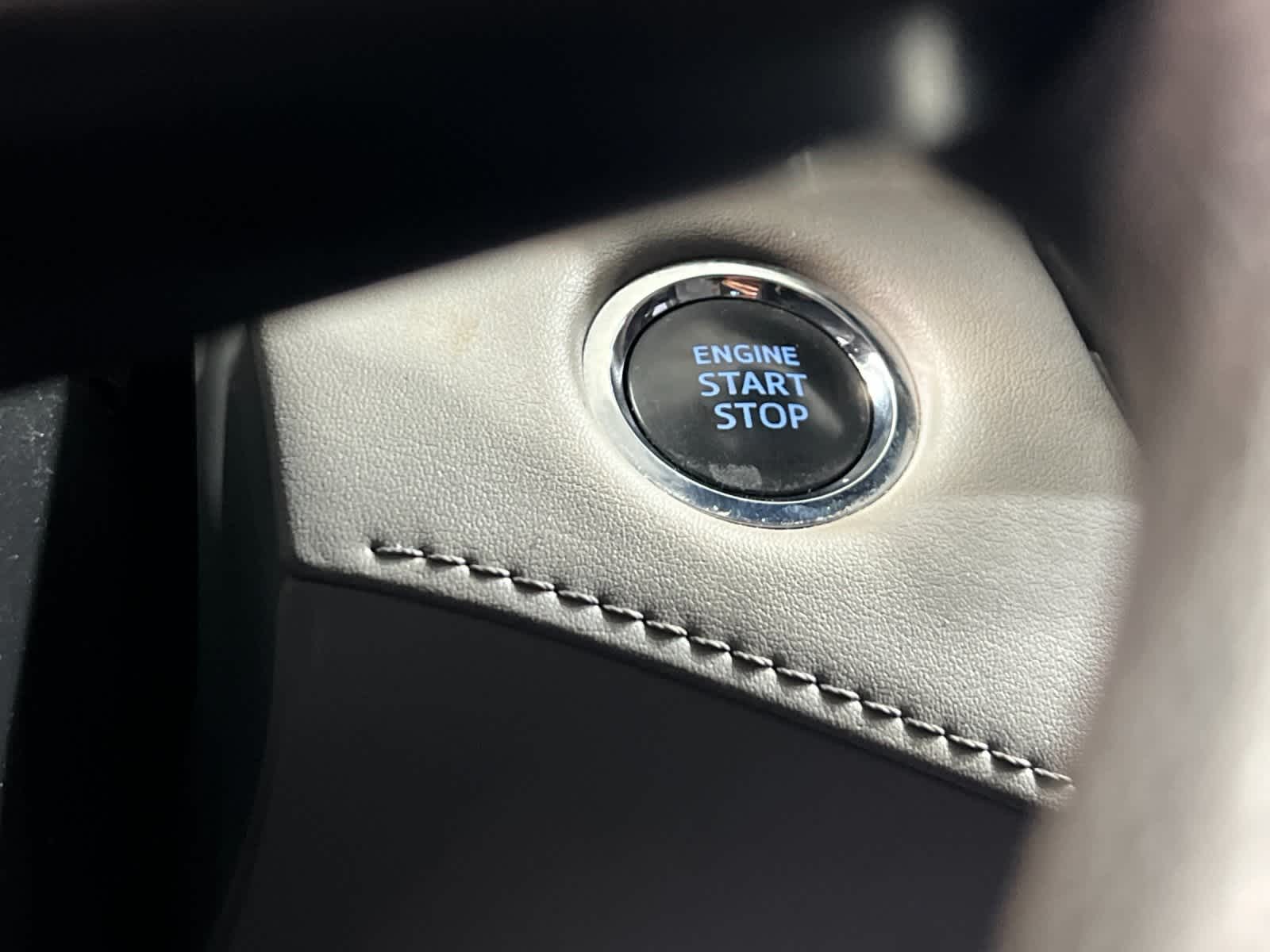 Thumbnail: 2022 Toyota Highlander - 23