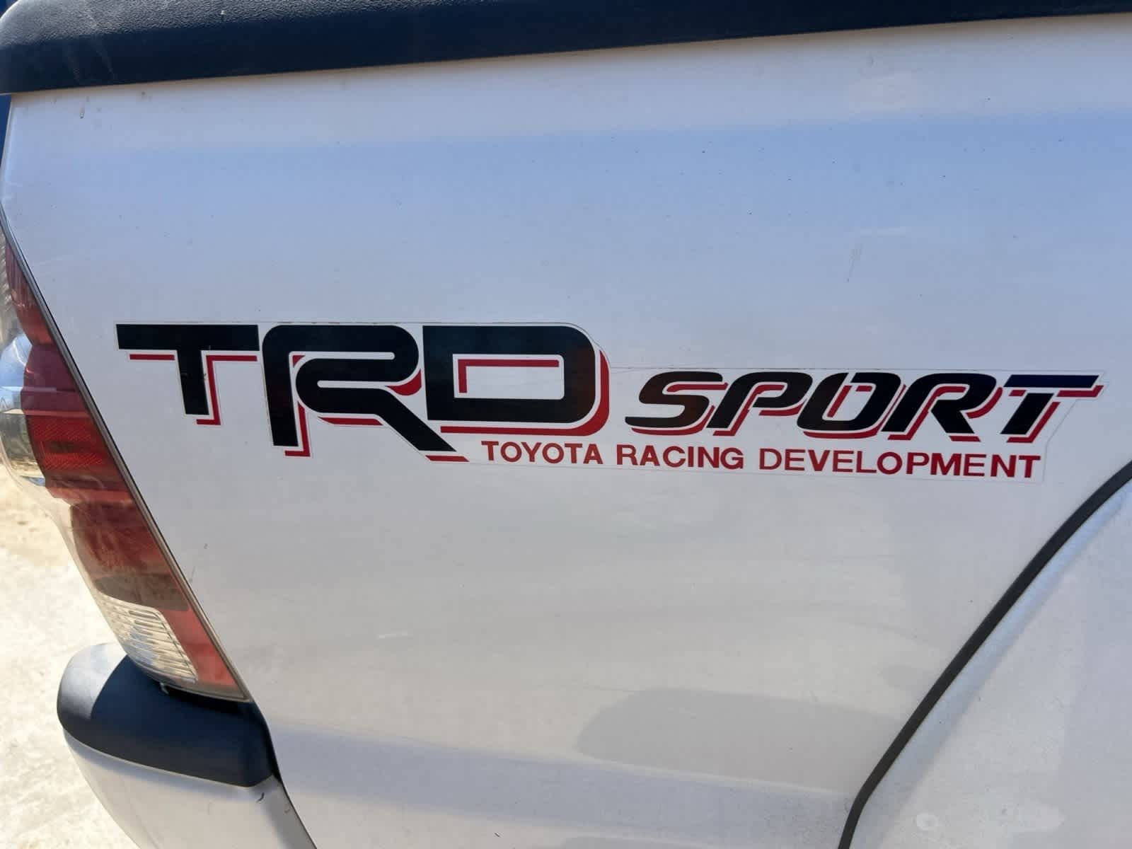 Thumbnail: 2014 Toyota Tacoma - 10