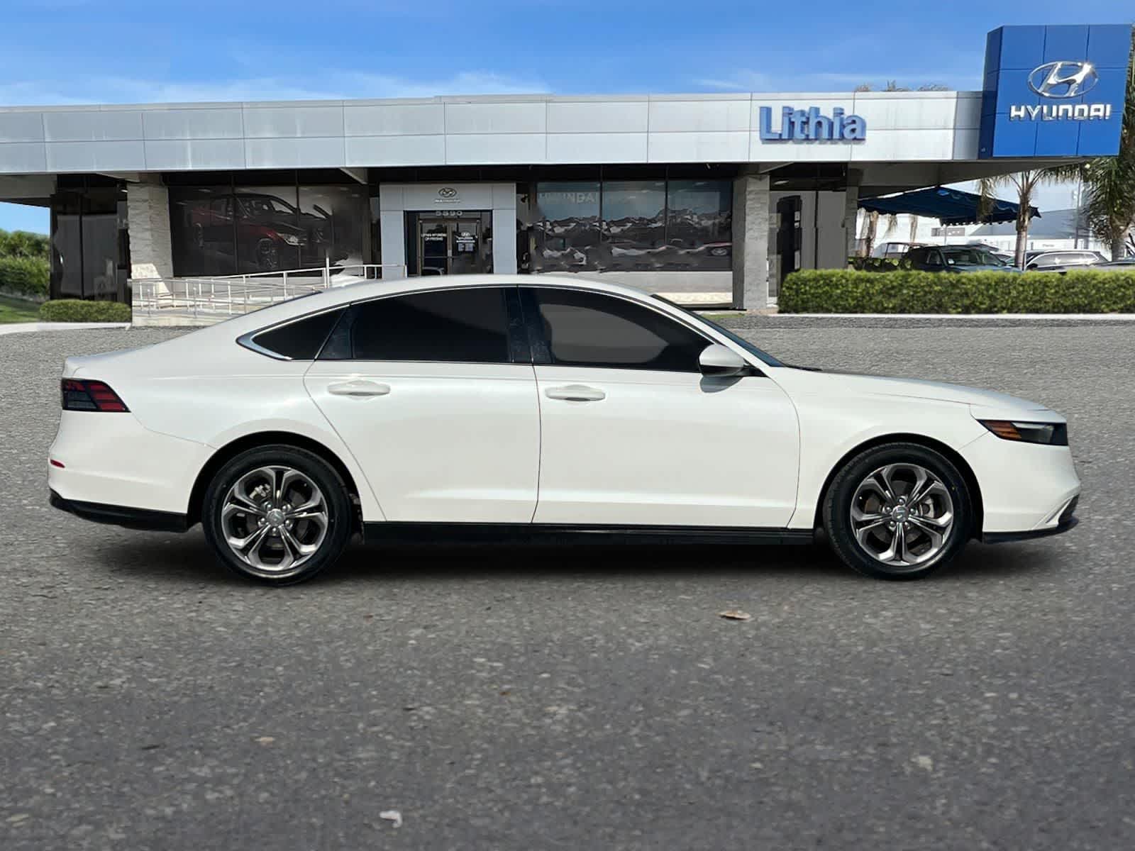 2024 Honda Accord EX - Photo 9