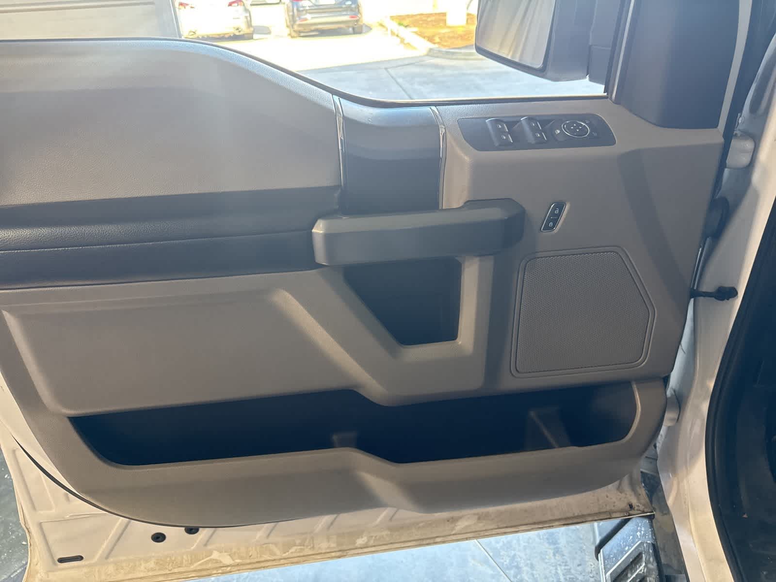 Thumbnail: 2016 Ford F-150 - 16