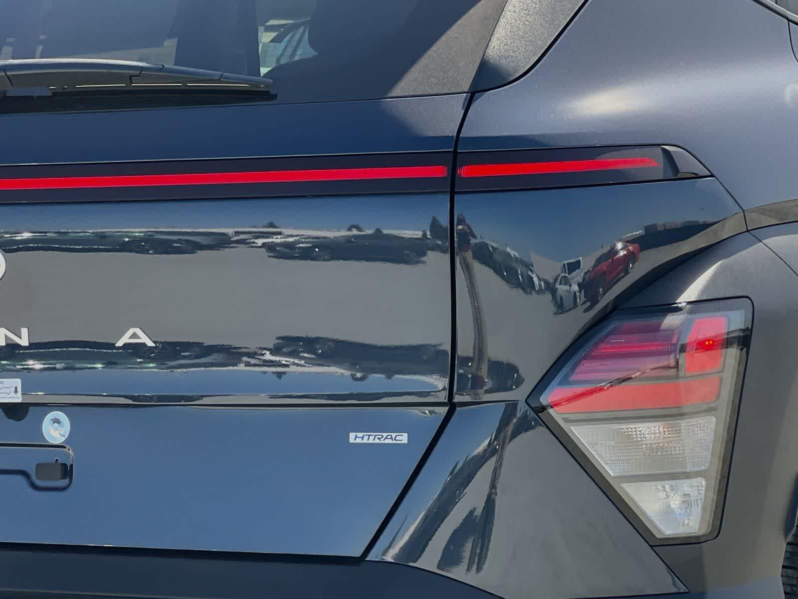 2025 Hyundai Kona SEL - Photo 24