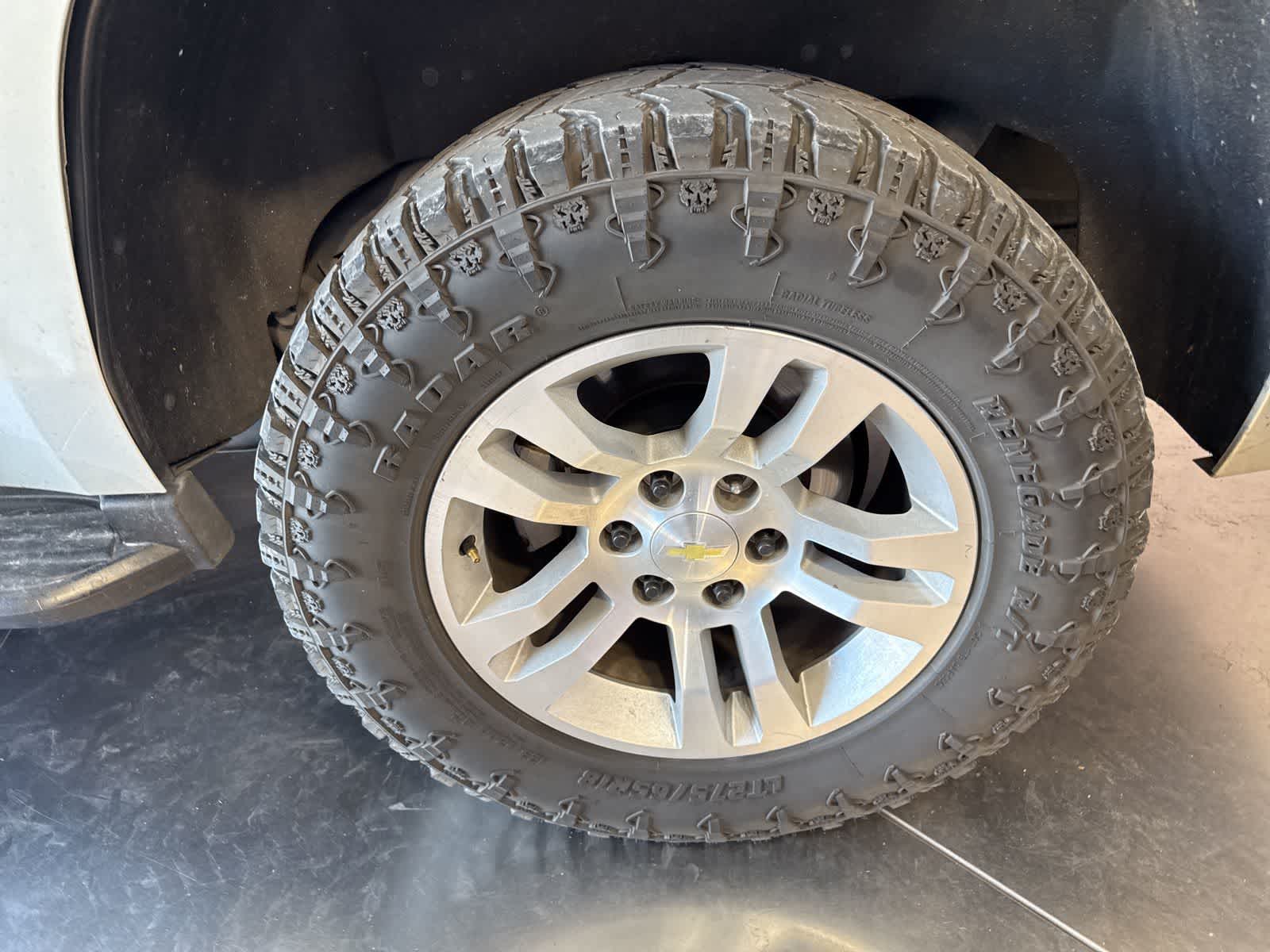 Thumbnail: 2015 Chevrolet Tahoe - 10