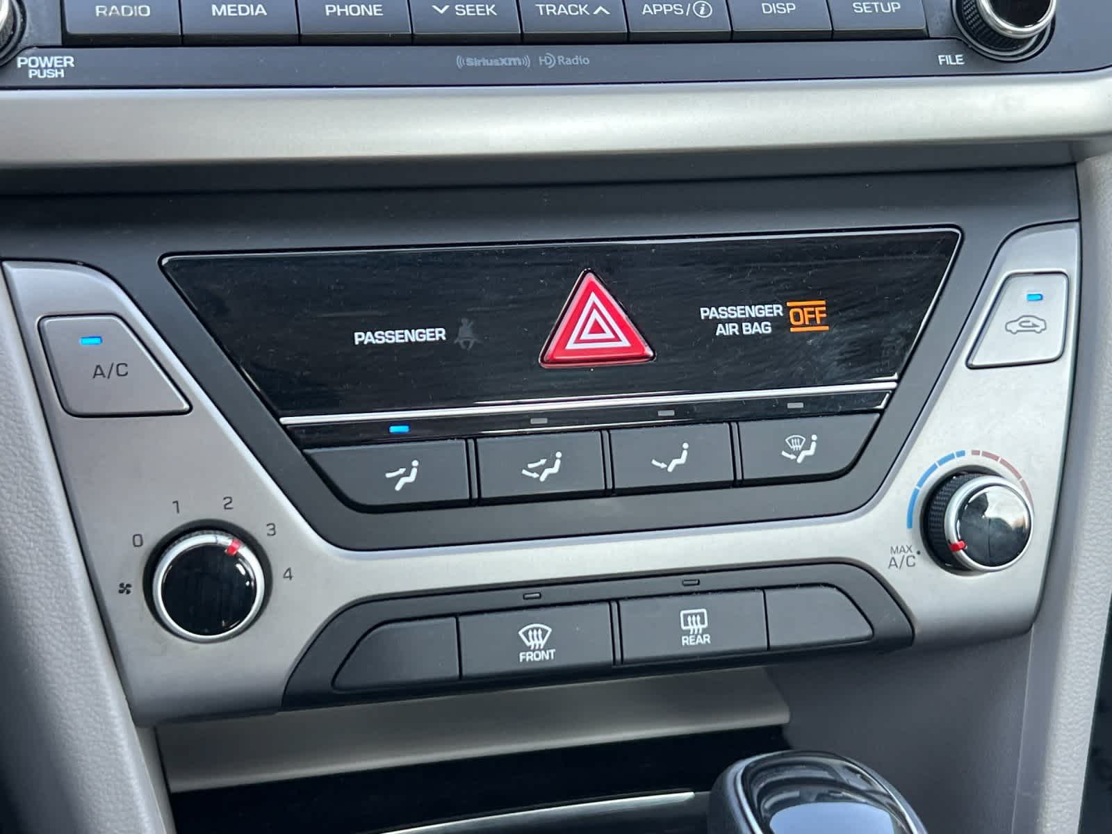 Thumbnail: 2017 Hyundai Elantra - 19