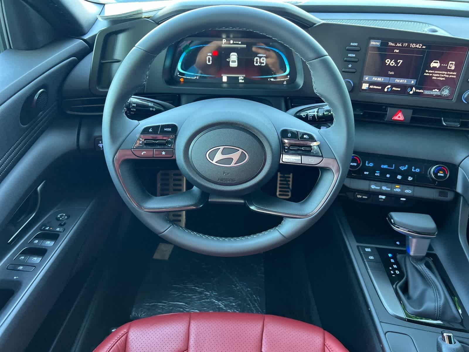 Thumbnail: 2025 Hyundai Elantra - 15