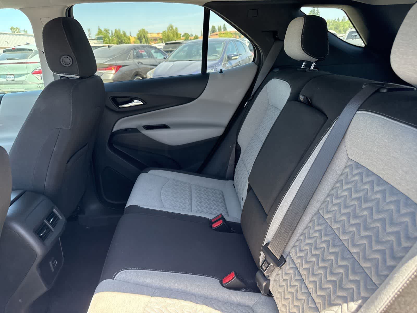 Thumbnail: 2022 Chevrolet Equinox - 16