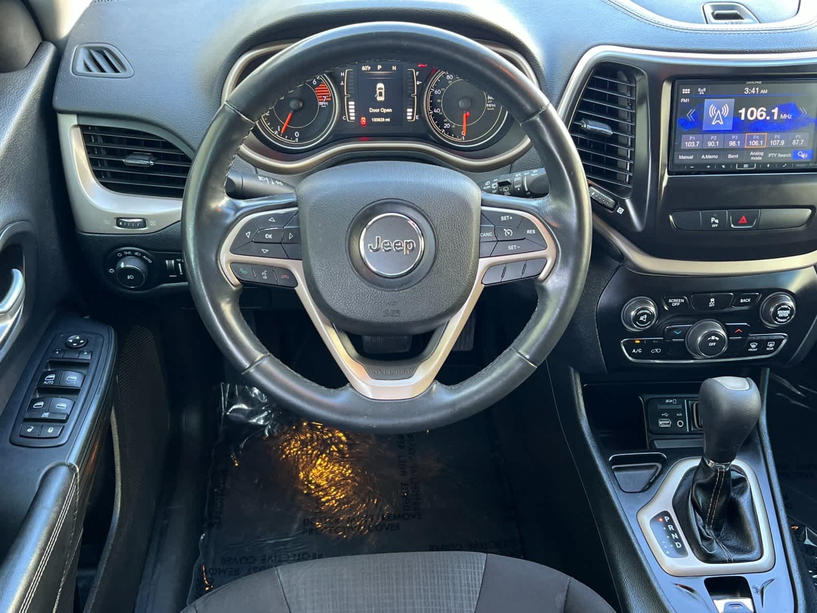 Thumbnail: 2016 Jeep Cherokee - 14