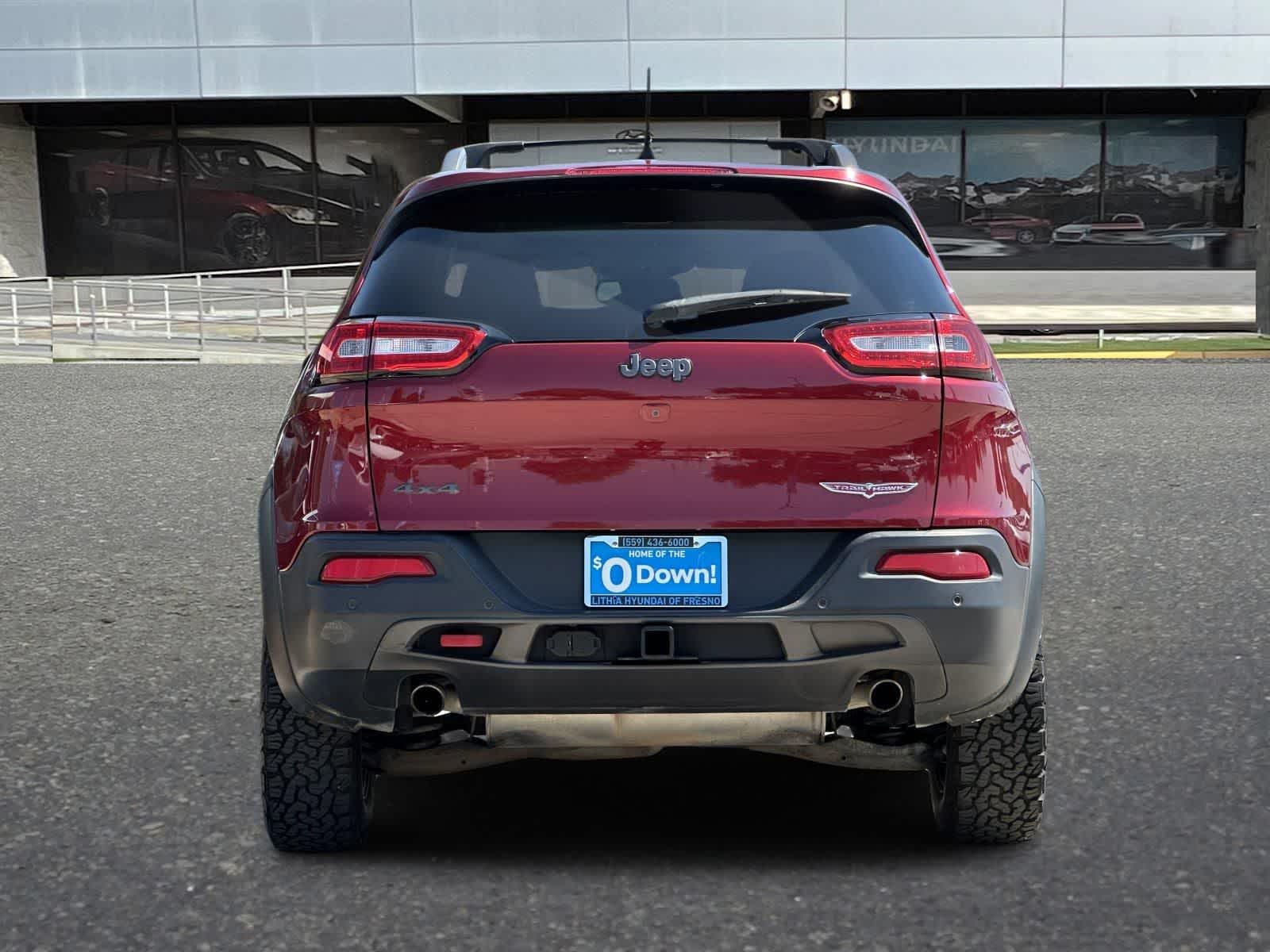 Thumbnail: 2017 Jeep Cherokee - 8