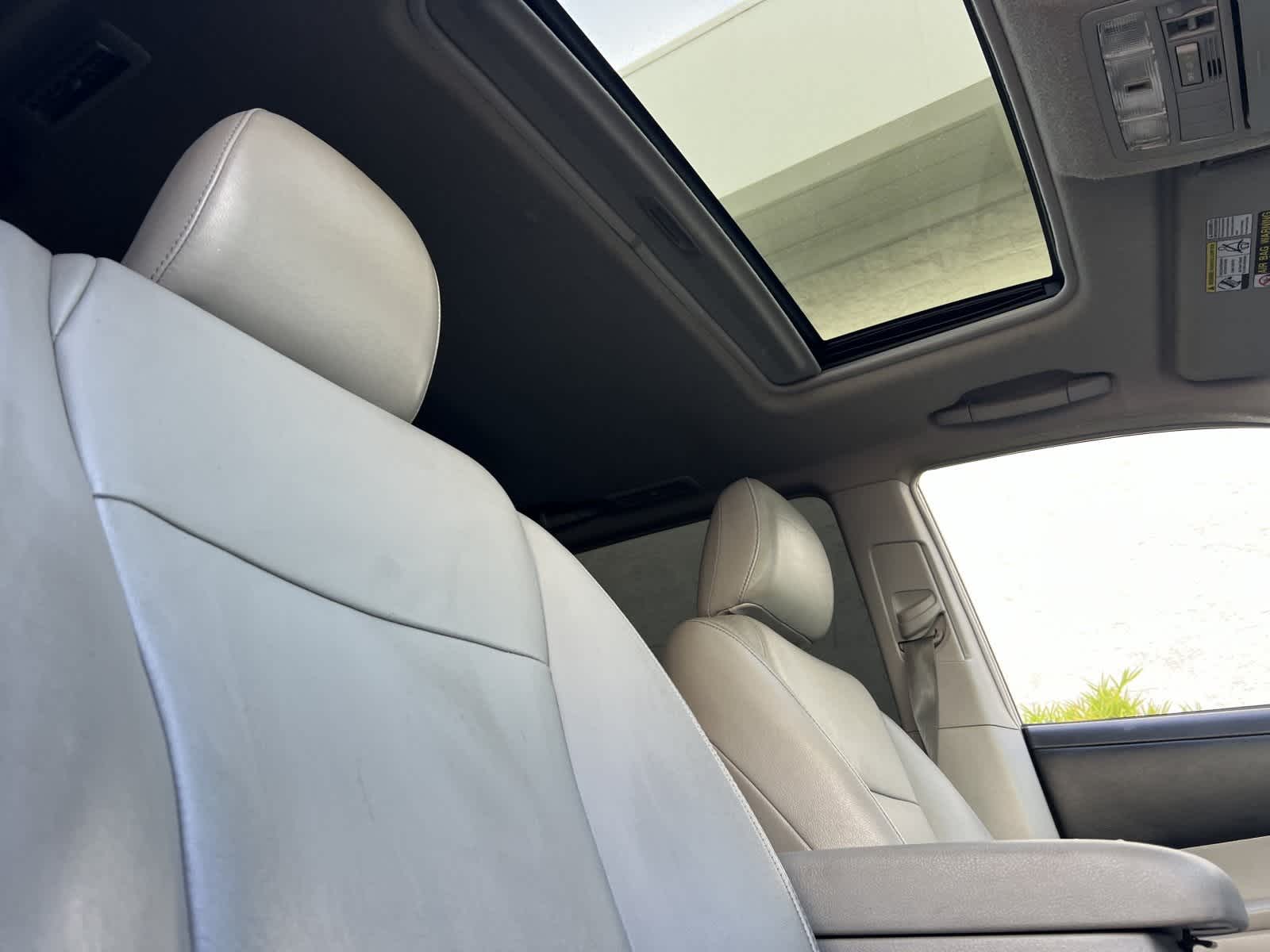 Thumbnail: 2013 Toyota Highlander - 18