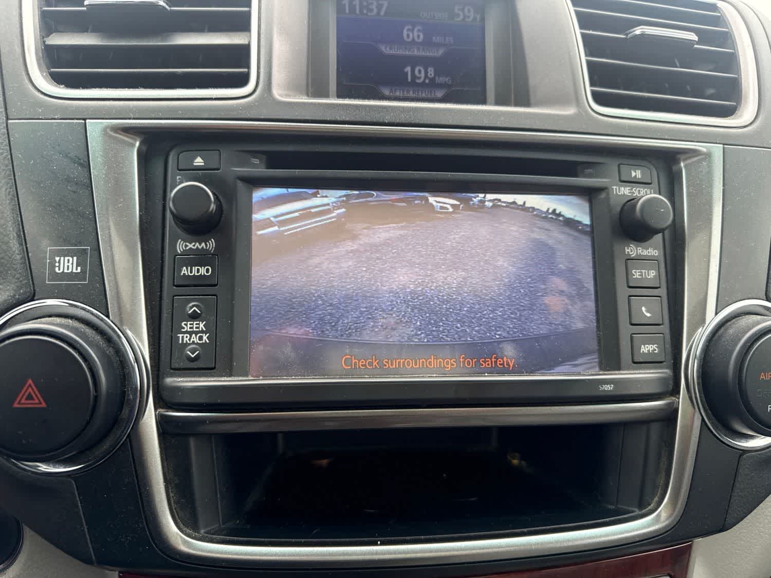 Thumbnail: 2013 Toyota Highlander - 26