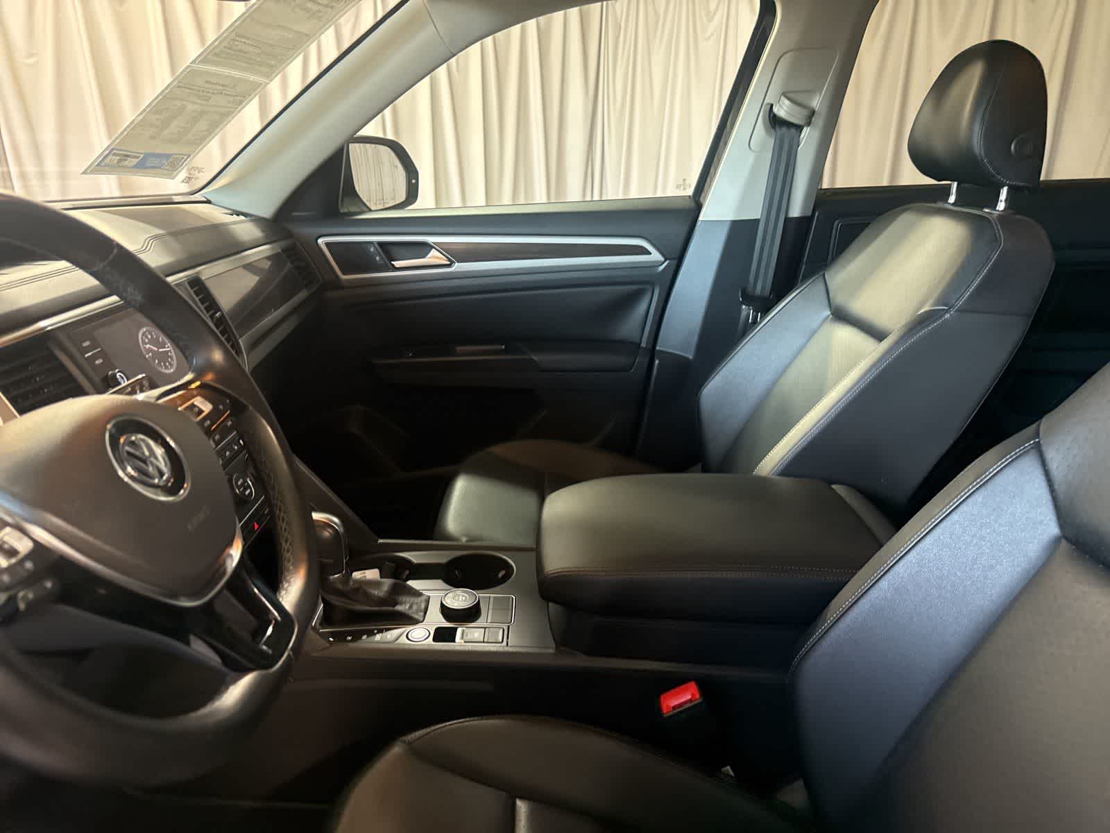 Thumbnail: 2019 Volkswagen Atlas - 17