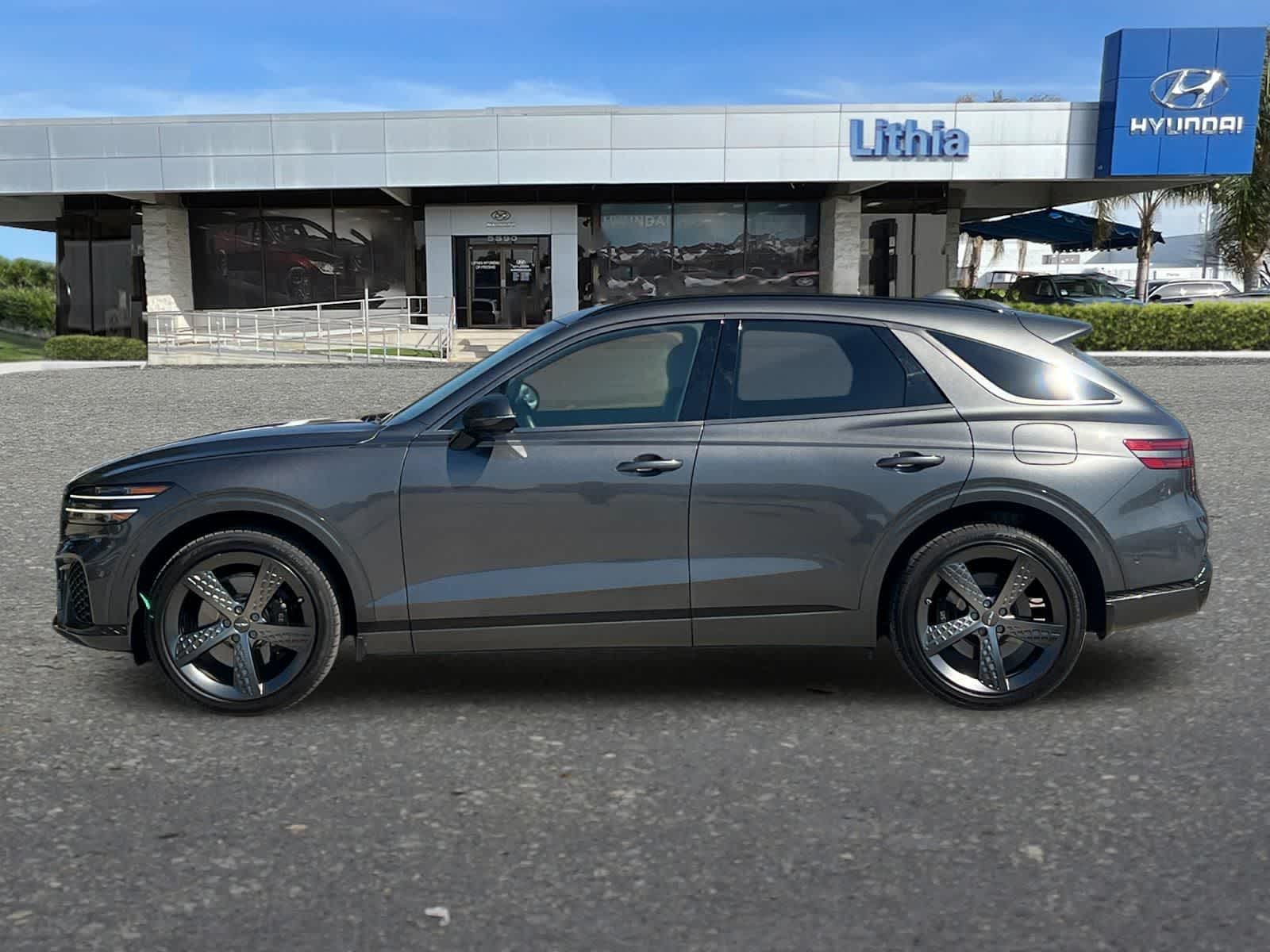 Thumbnail: 2023 Genesis GV70 - 6