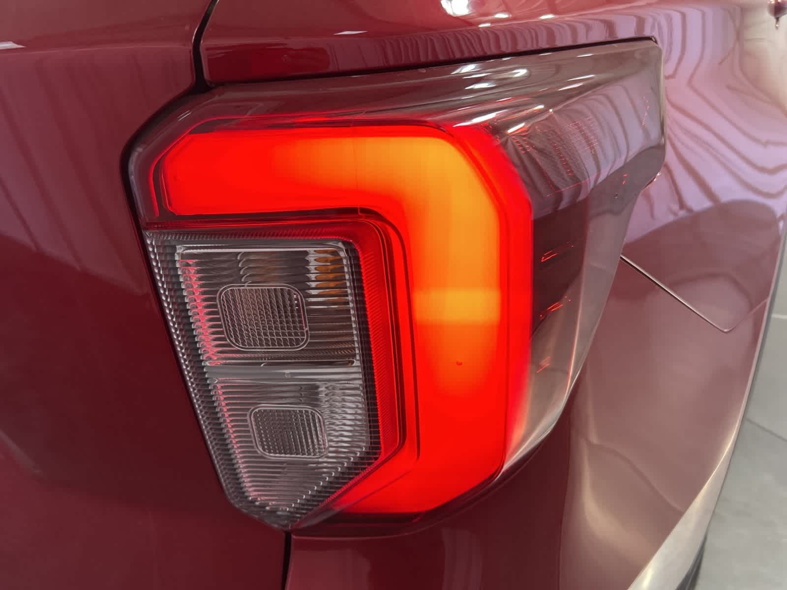 Thumbnail: 2020 Ford Explorer - 11
