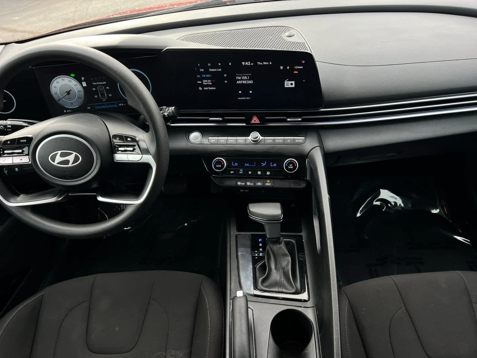 Thumbnail: 2024 Hyundai Elantra - 3