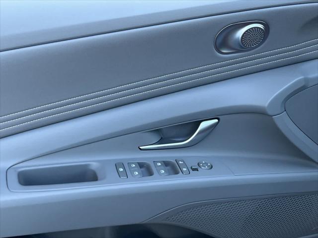 Thumbnail: 2025 Hyundai Elantra - 13
