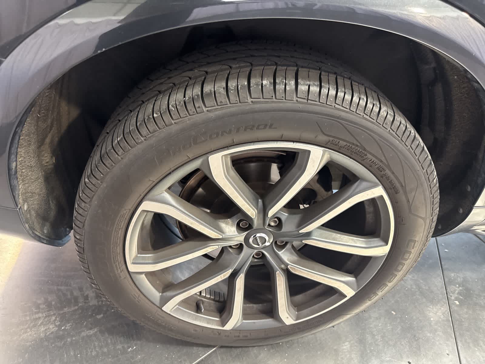 Thumbnail: 2016 Volvo XC90 - 15