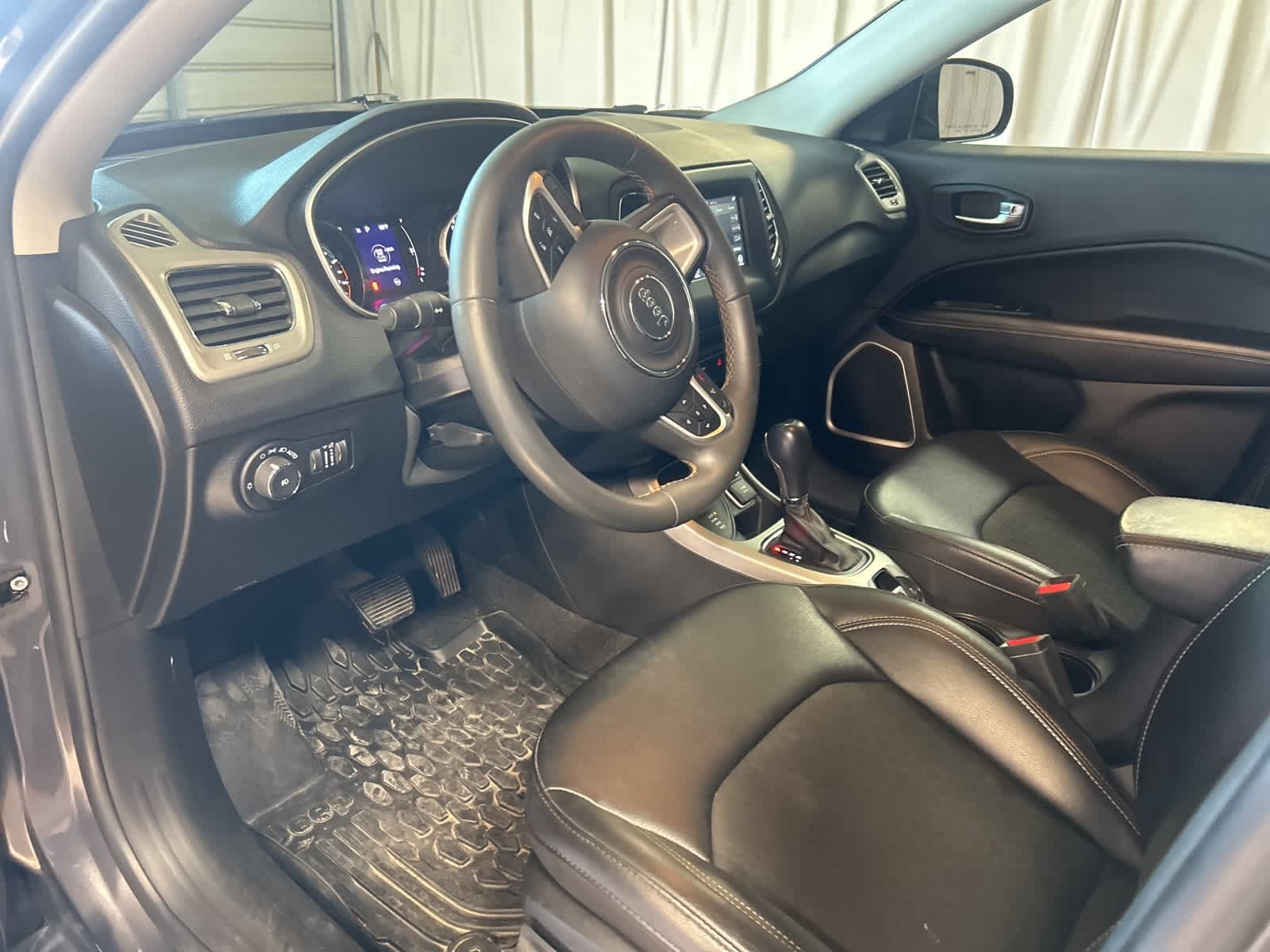 Thumbnail: 2021 Jeep Compass - 24