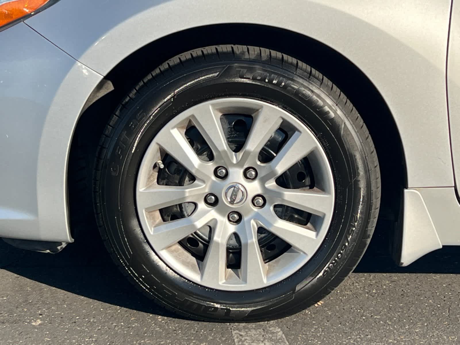 Thumbnail: 2018 Nissan Altima - 25