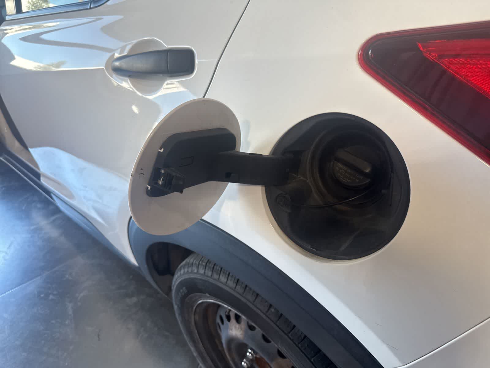 Thumbnail: 2020 Nissan Kicks - 10