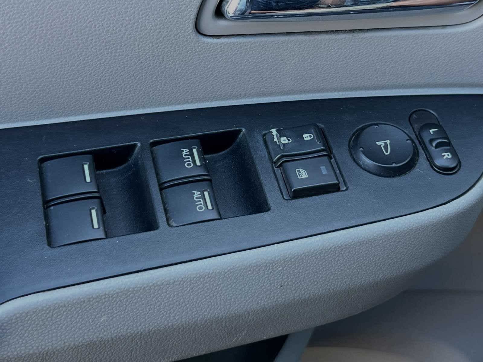 Thumbnail: 2014 Honda Odyssey - 13