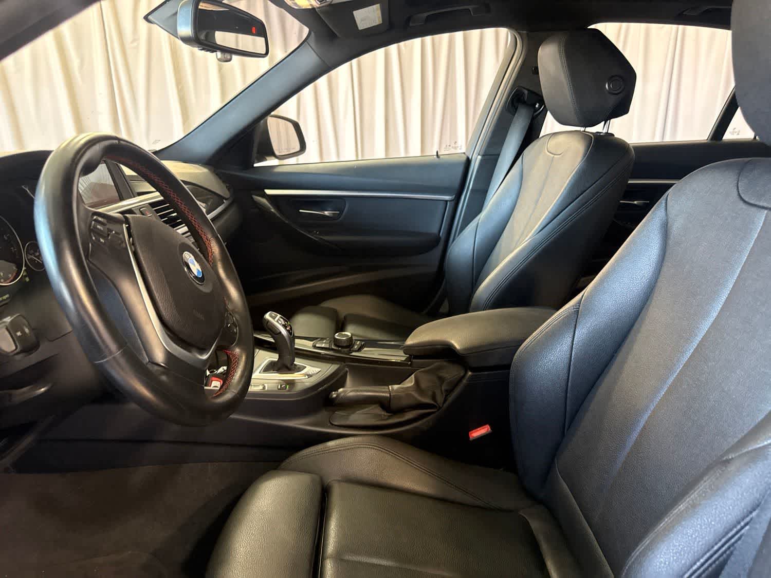 Thumbnail: 2018 BMW 3 Series - 18