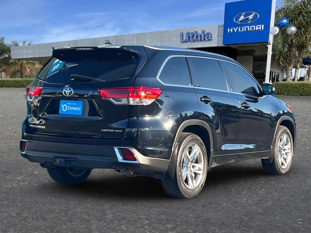 Used 2018 Toyota Highlander Limited V6 SUV