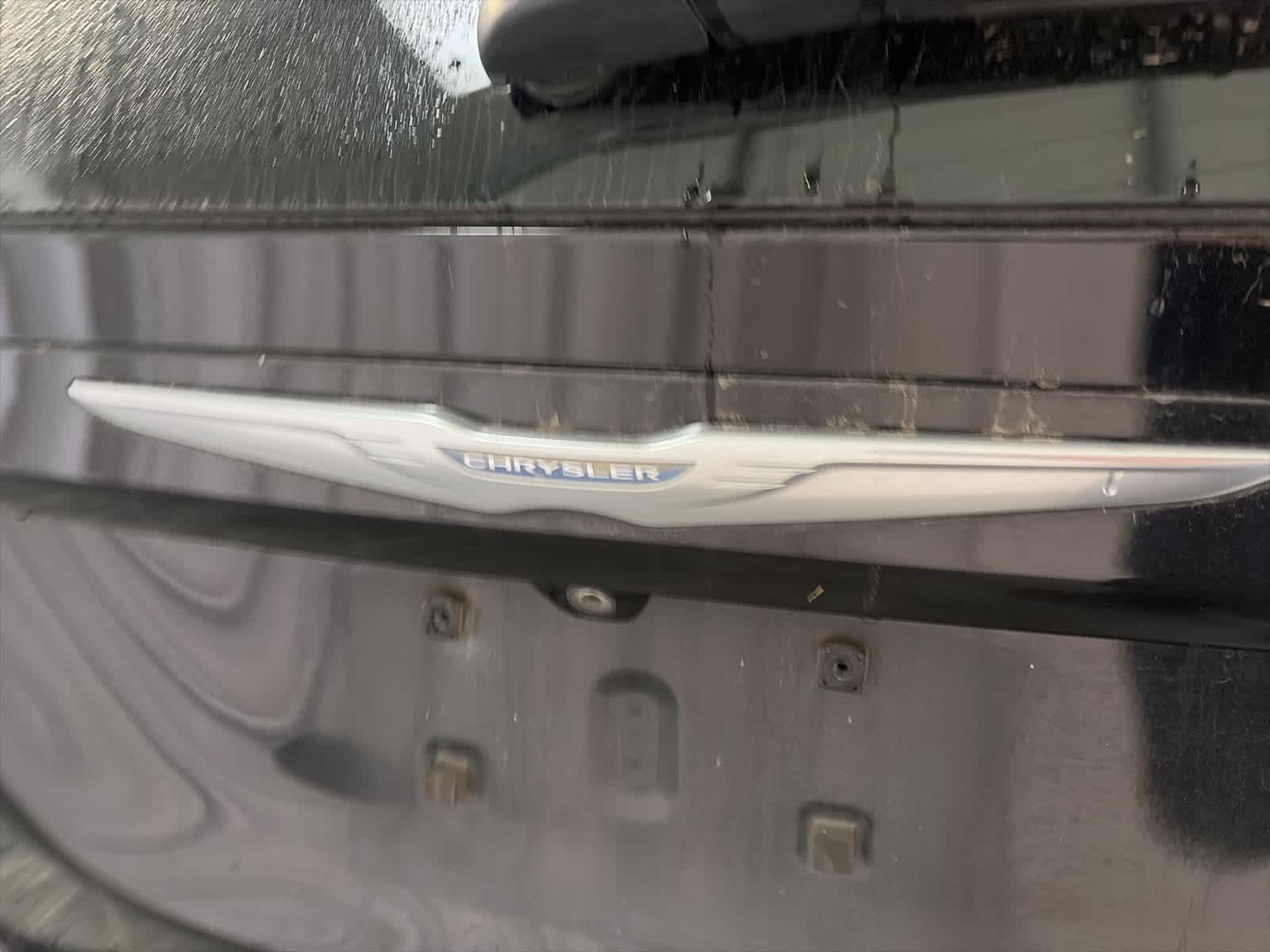 Thumbnail: 2017 Chrysler Pacifica - 10