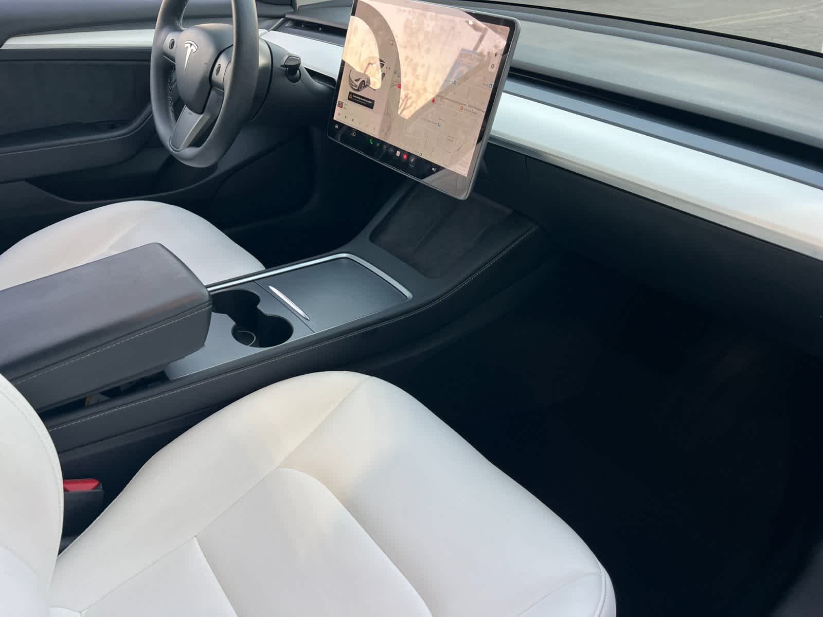 Thumbnail: 2022 Tesla Model 3 - 15