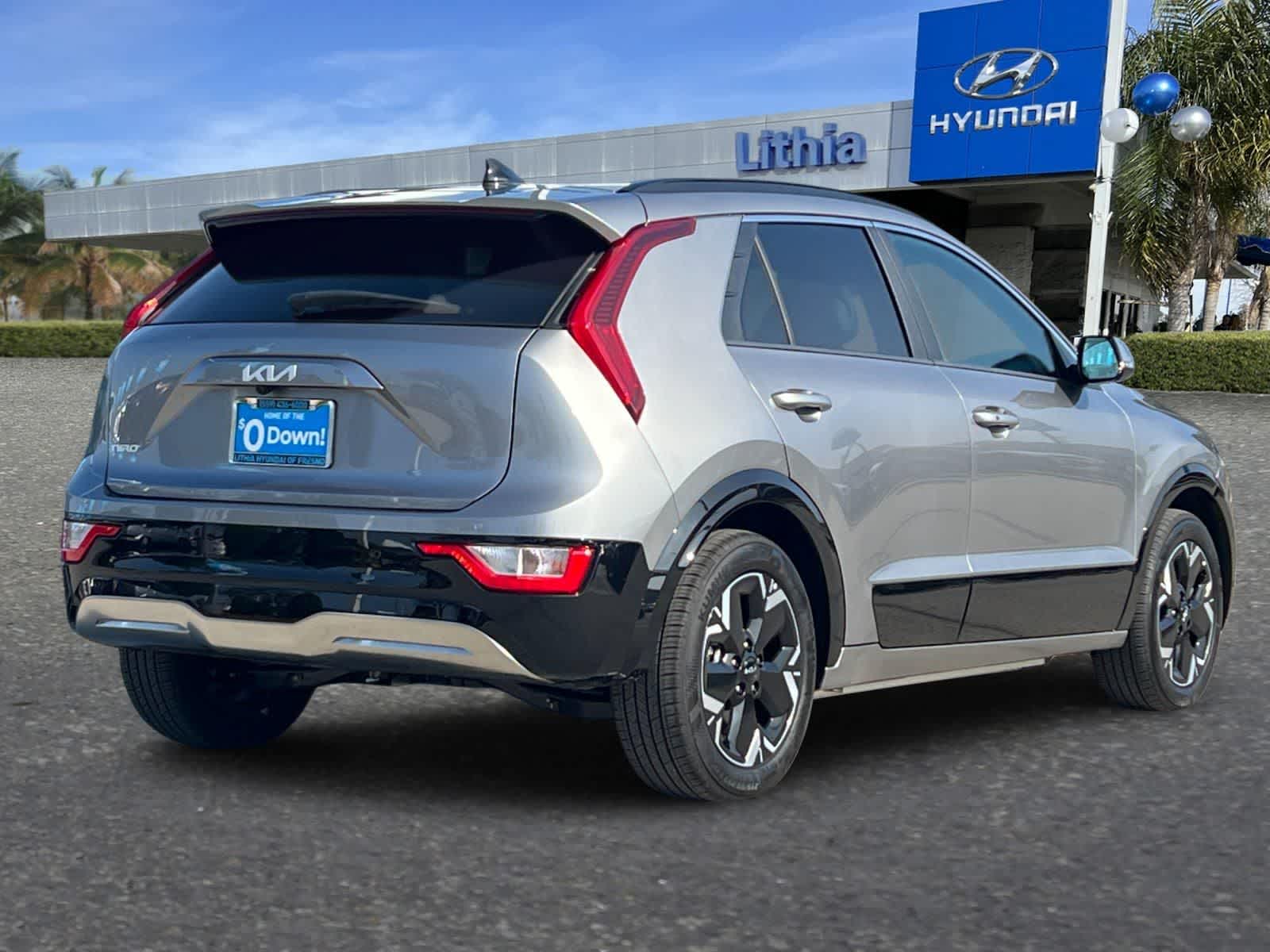 Thumbnail: 2025 Kia Niro - 3