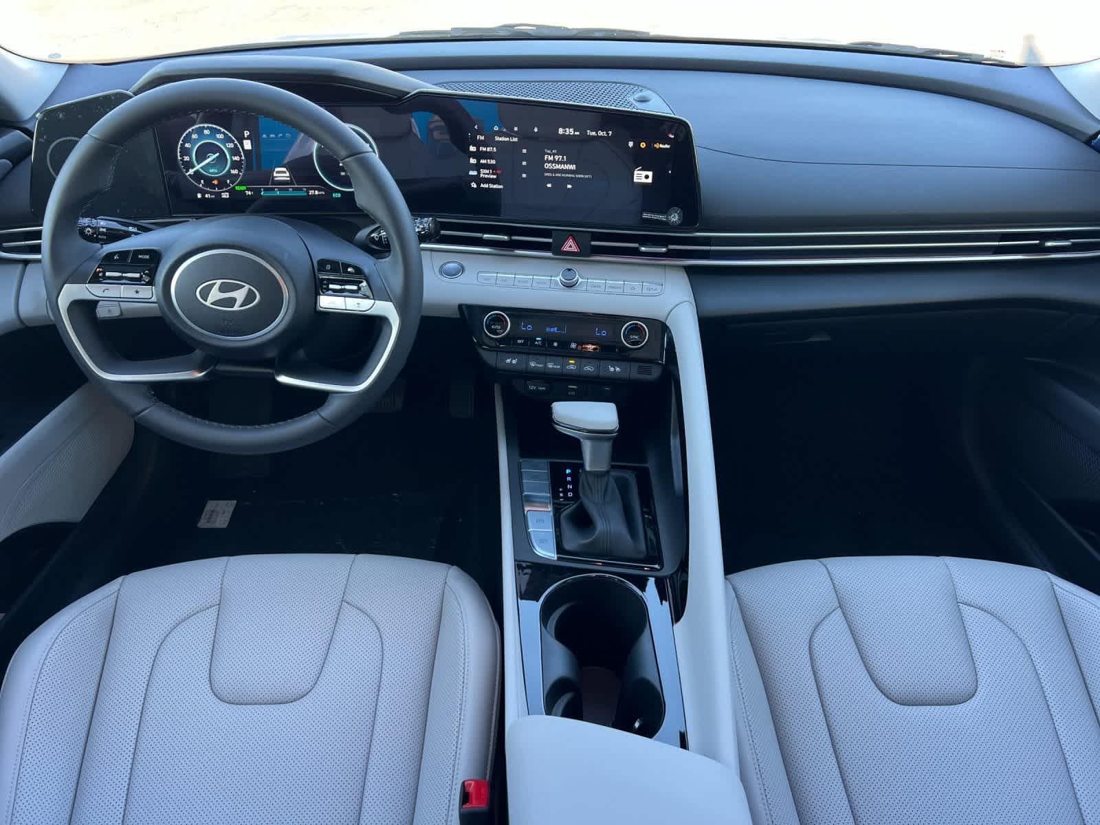 Thumbnail: 2025 Hyundai Elantra - 27