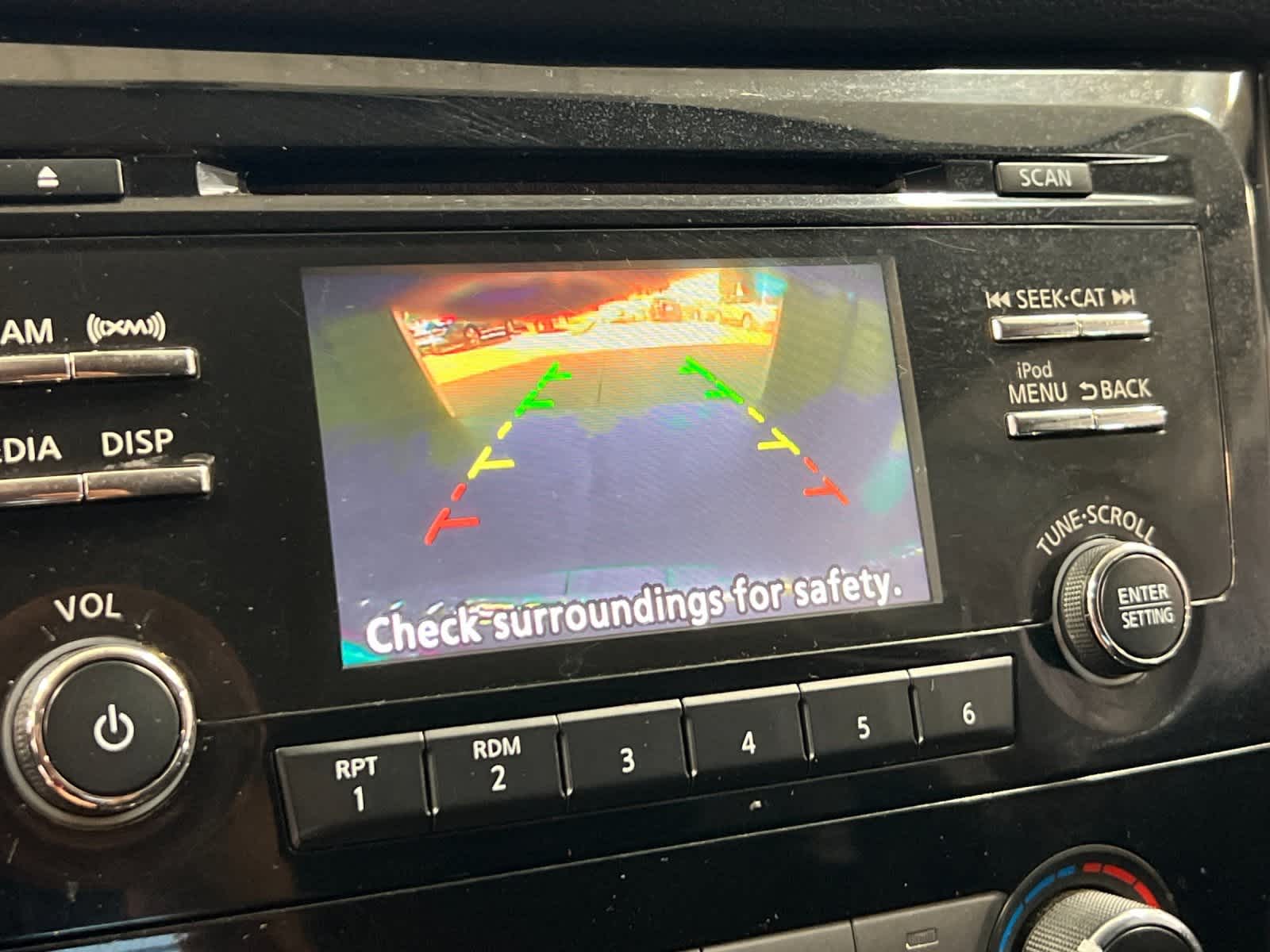 Thumbnail: 2018 Nissan Rogue Sport - 19