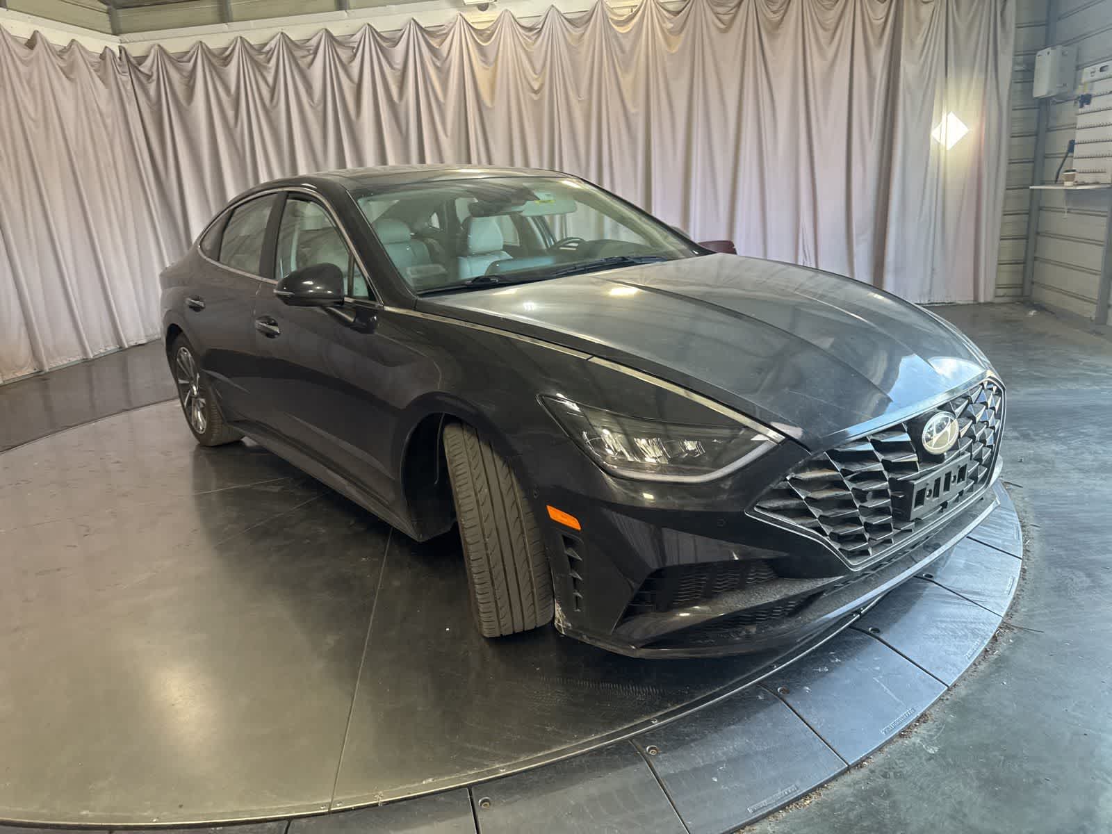 2023 Hyundai Sonata Limited photo 2