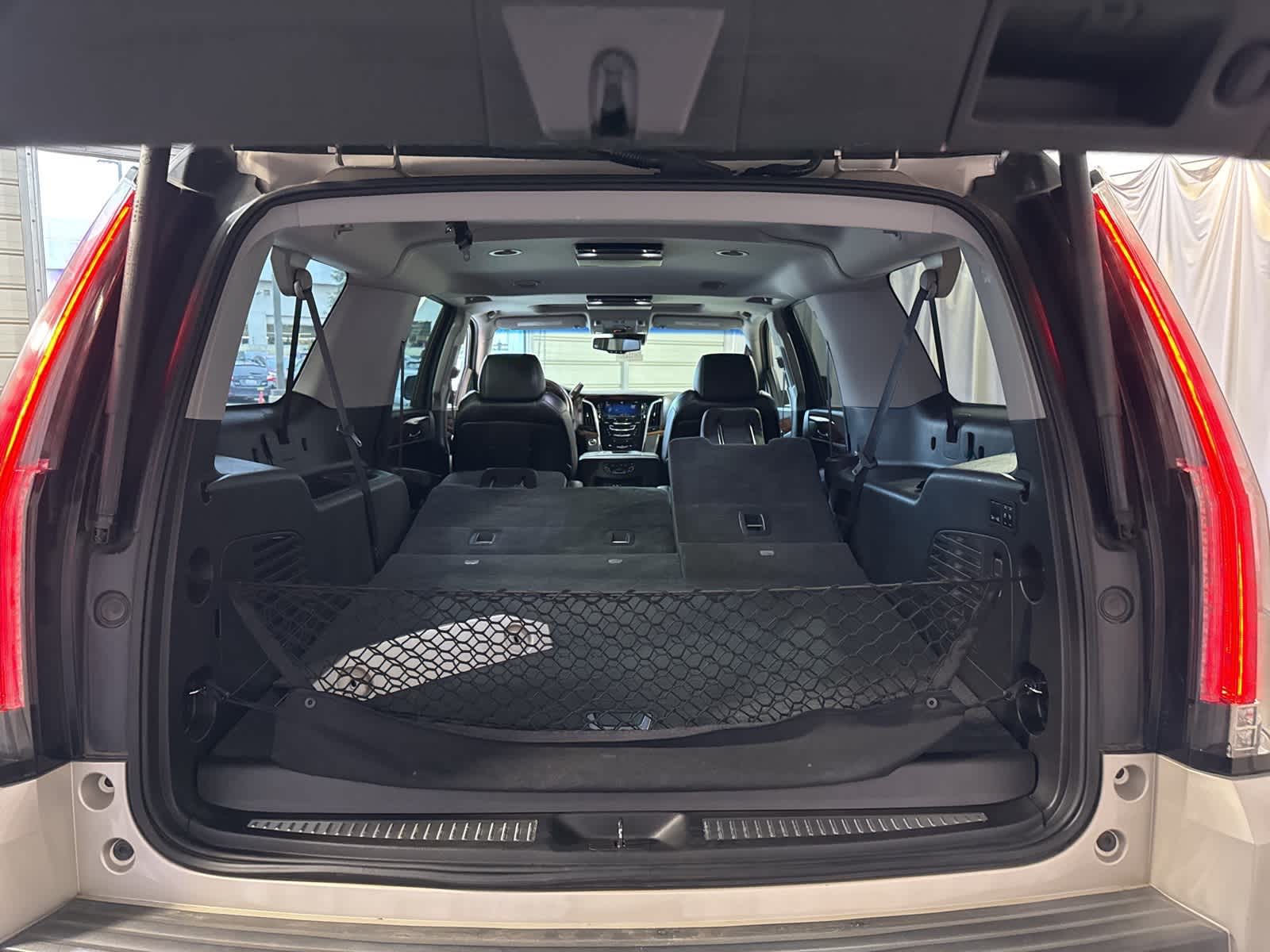 Thumbnail: 2015 Cadillac Escalade - 13