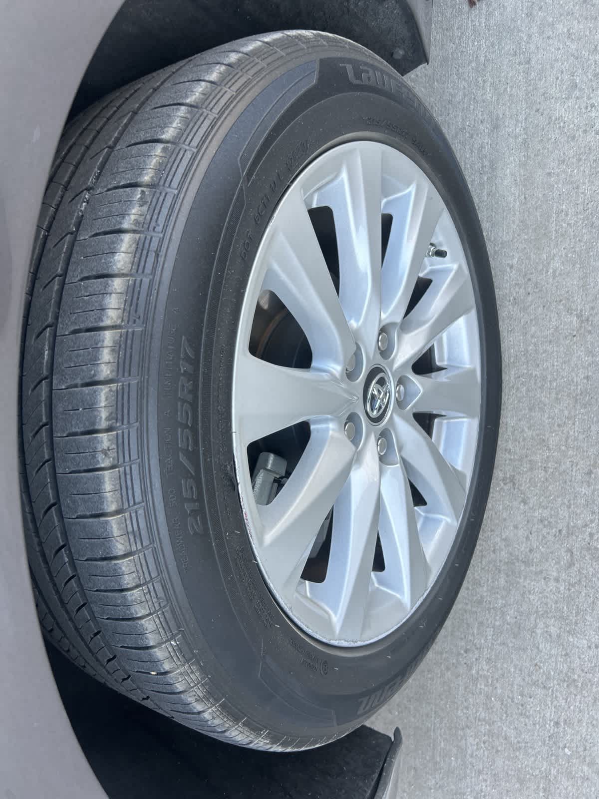 Thumbnail: 2019 Toyota Camry - 7