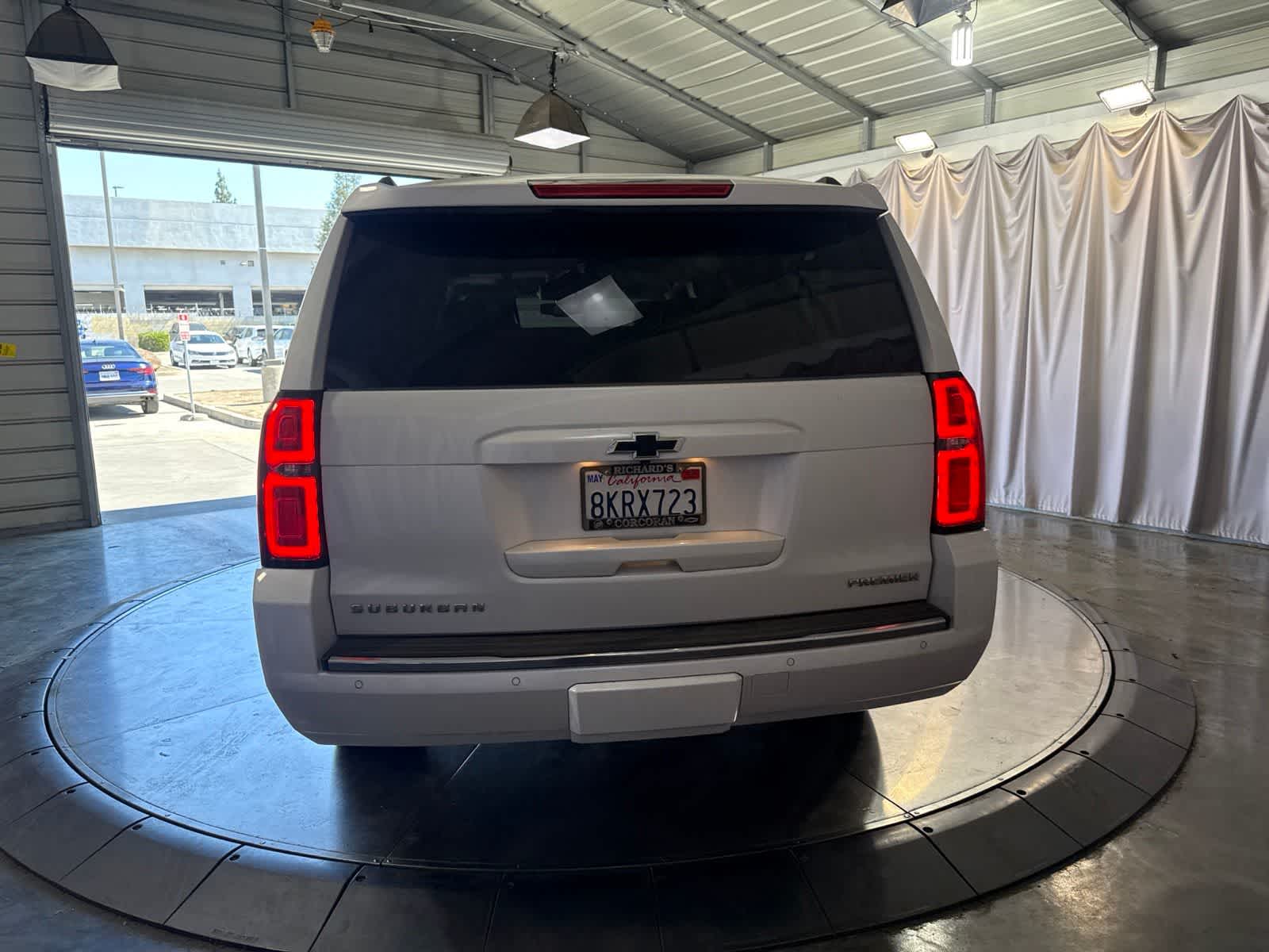 Thumbnail: 2019 Chevrolet Suburban - 4