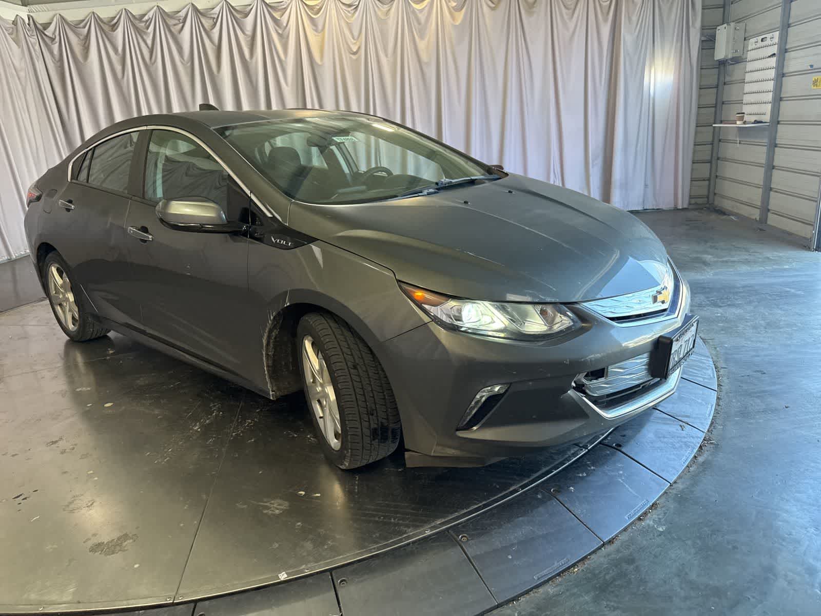 Thumbnail: 2017 Chevrolet Volt - 2