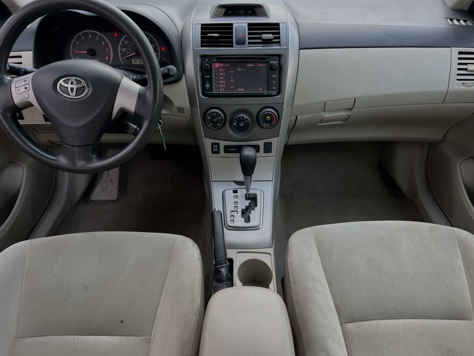 2013 Toyota Corolla LE 4