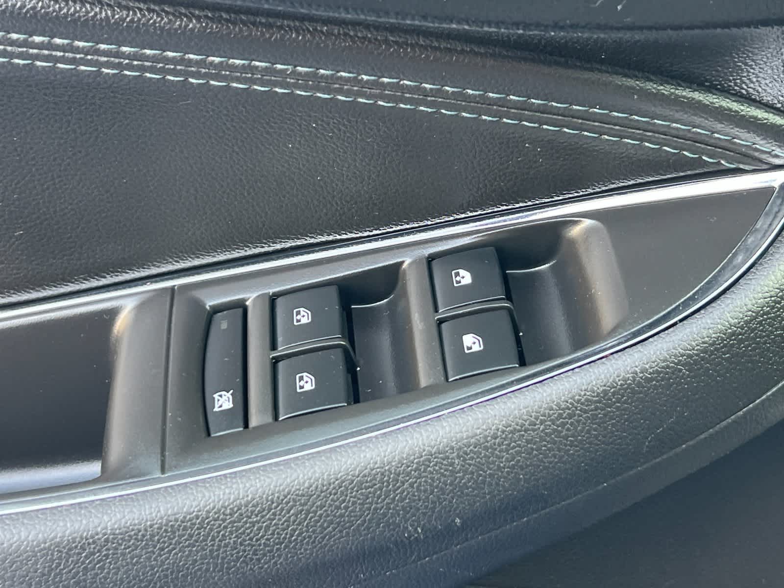 Thumbnail: 2017 Chevrolet Cruze - 13