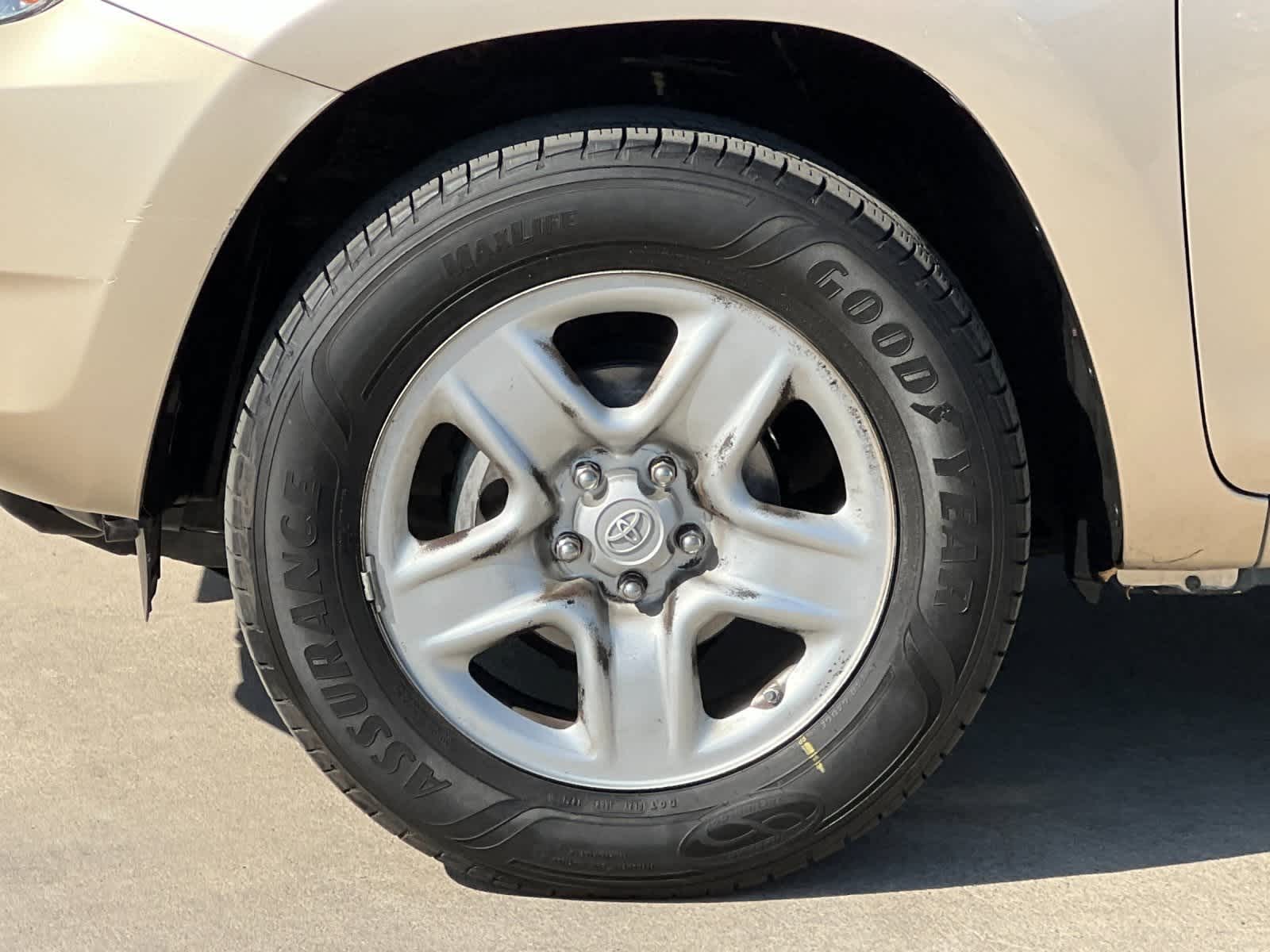 Thumbnail: 2006 Toyota RAV4 - 24