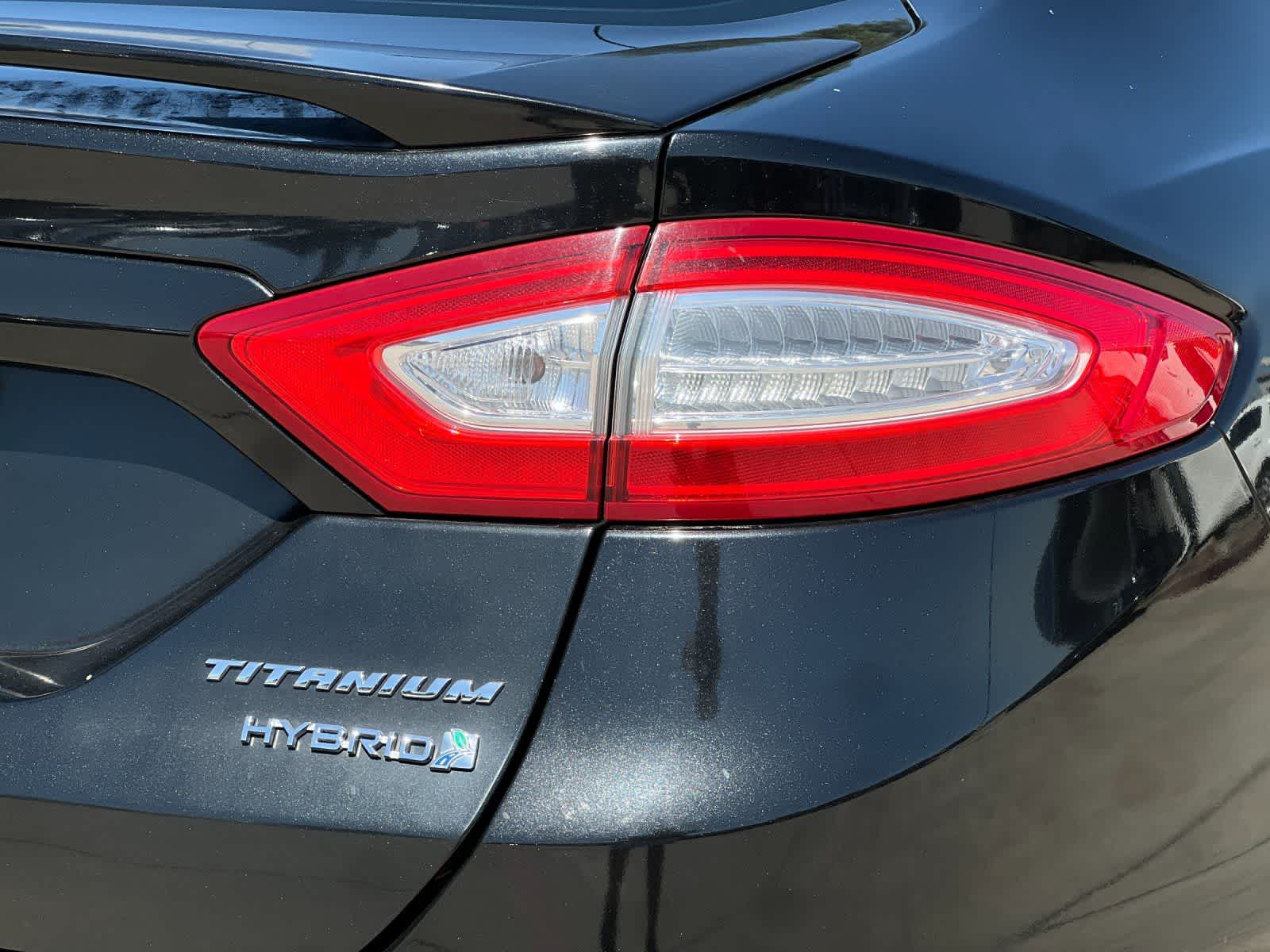 Thumbnail: 2013 Ford Fusion - 28