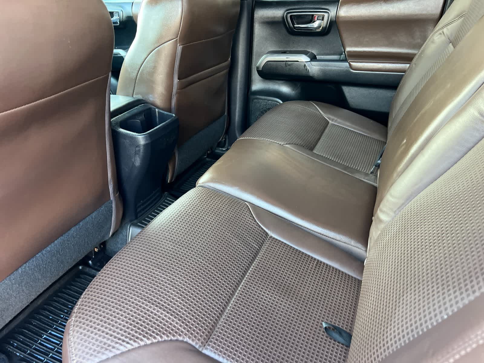 Thumbnail: 2017 Toyota Tacoma - 5