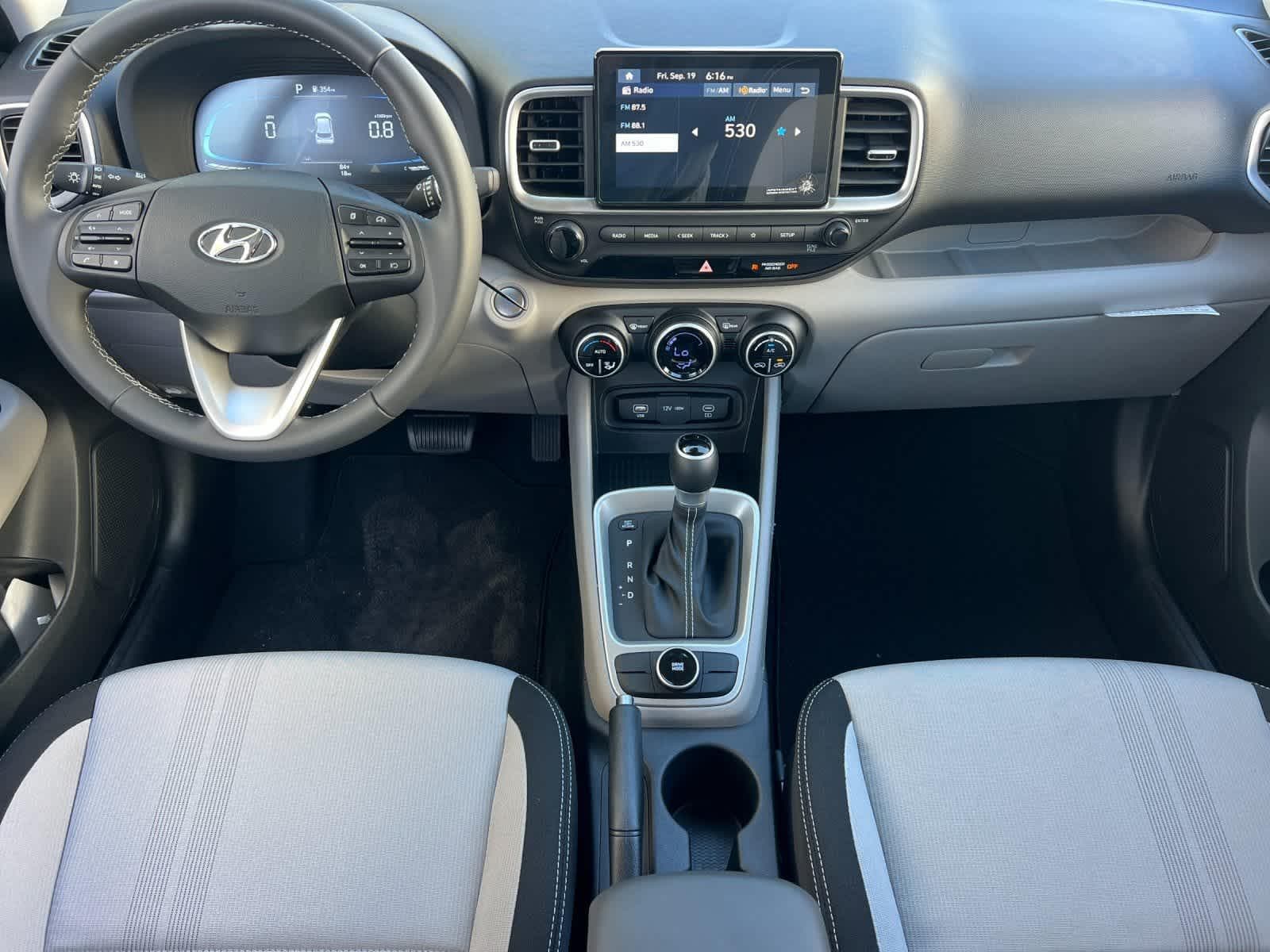 Thumbnail: 2025 Hyundai Venue - 3