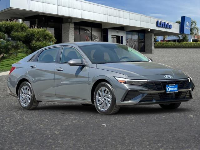 Thumbnail: 2025 Hyundai Elantra - 10