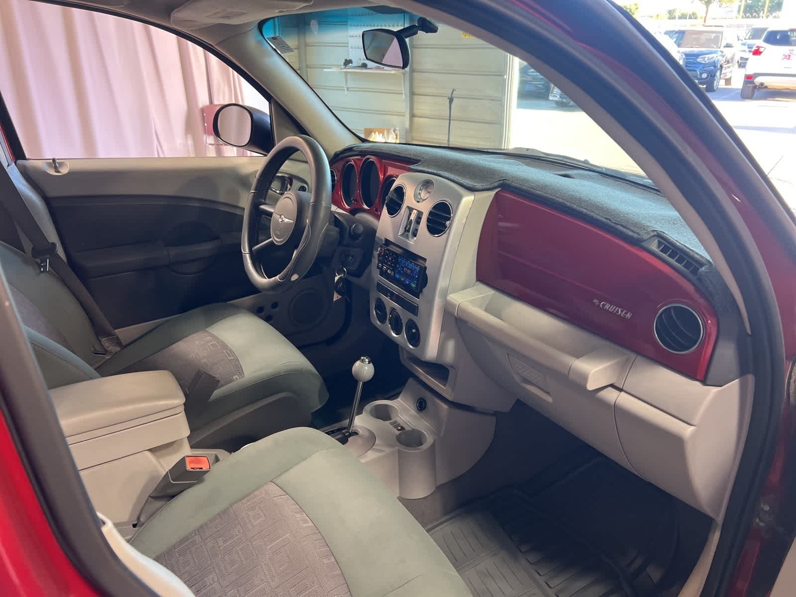 Thumbnail: 2007 Chrysler PT Cruiser - 17
