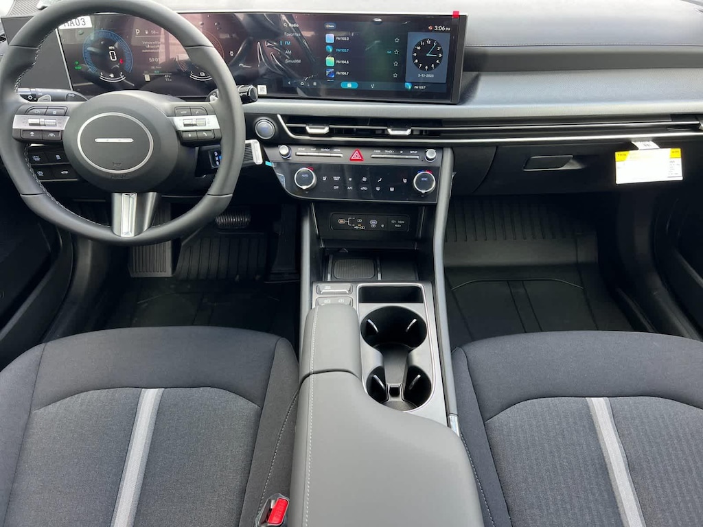 New 2025 Hyundai Sonata Hybrid SEL Sedan