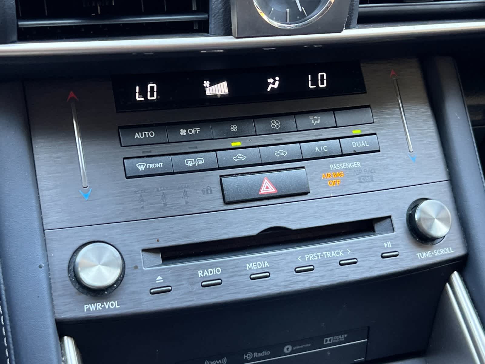 Thumbnail: 2019 Lexus IS - 20